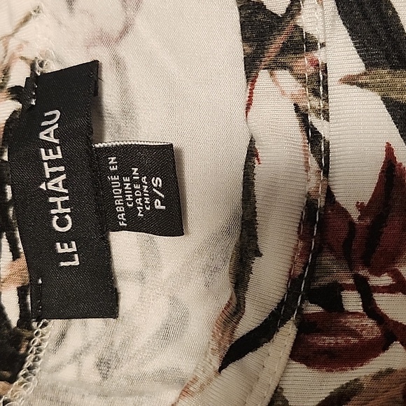 Floral Tank by Le Chateau - Picture 3 of 4